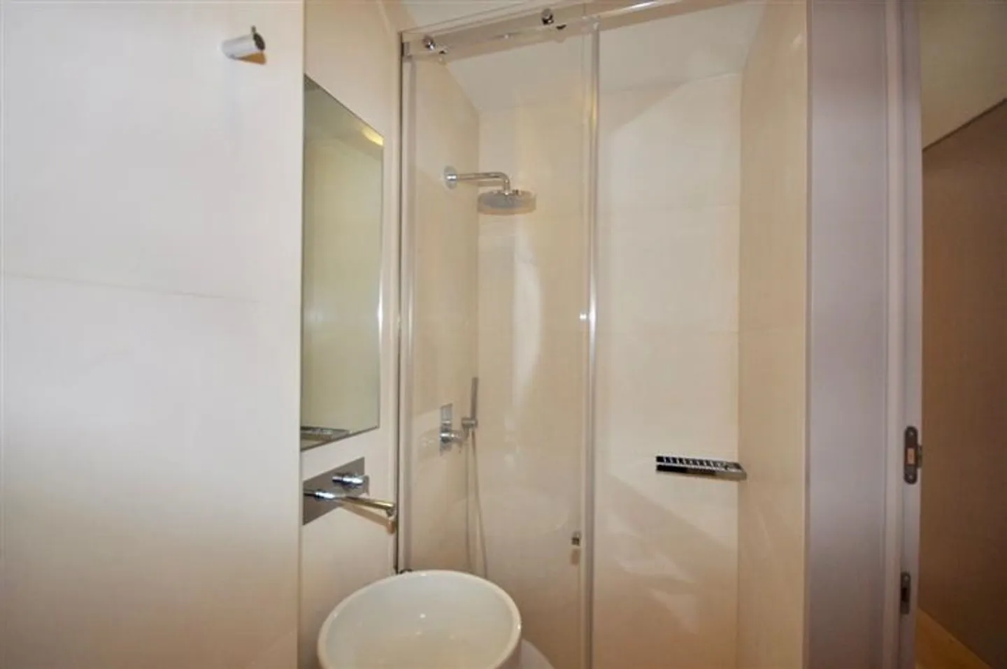 5.5 Room Apartment, new apartment, downtown Lugano - Photo 1 of 5