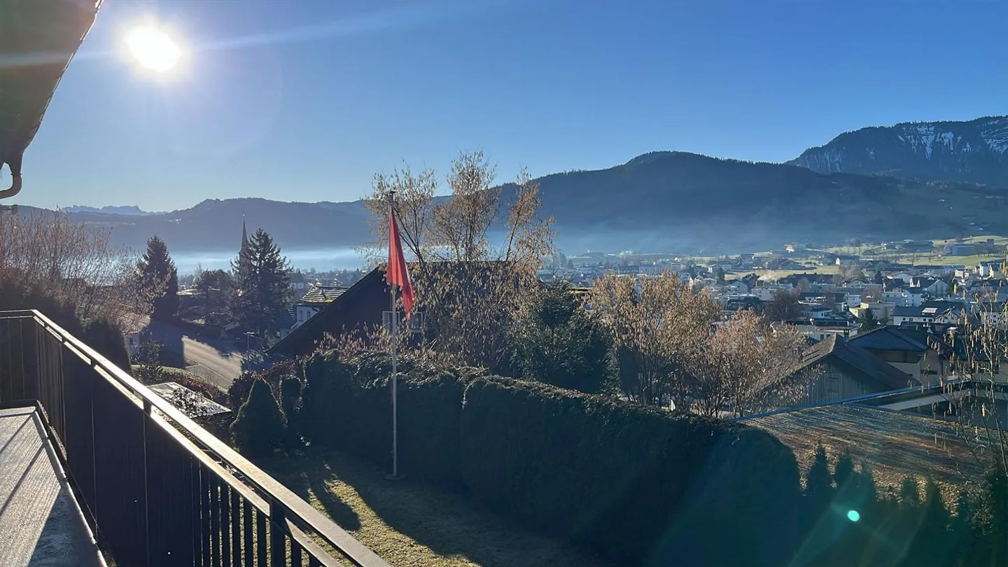 ampio appartamento 3 1/2 locali con charme (vista montagna e lago) - Foto 3 di 5