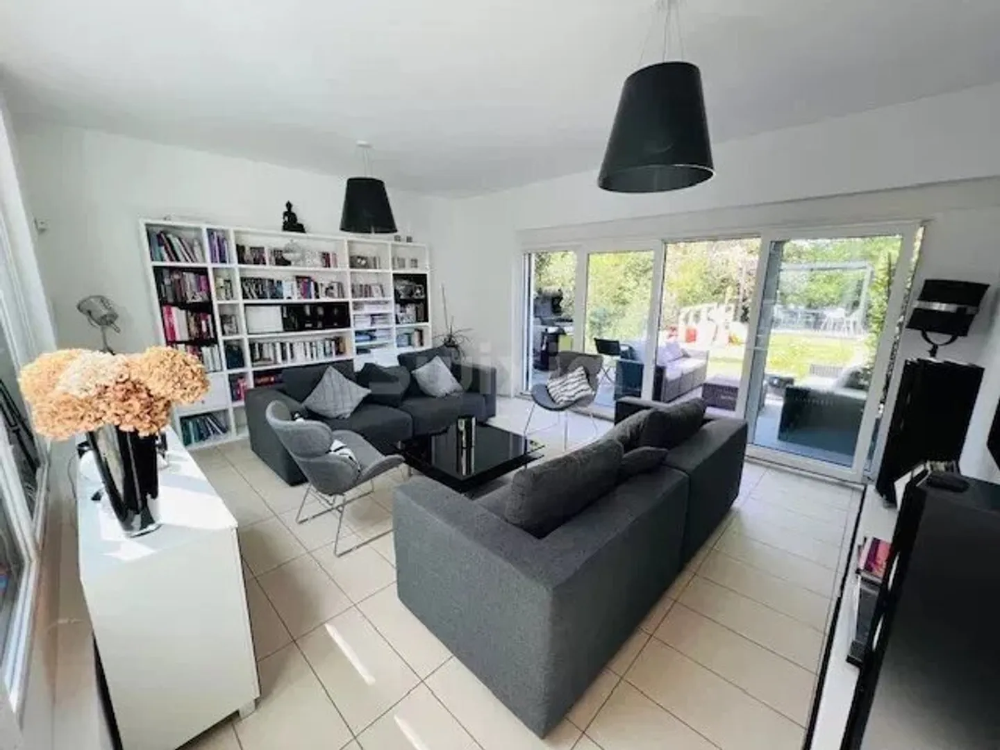 Maison moderne près du lac - Photo 5 sur 8