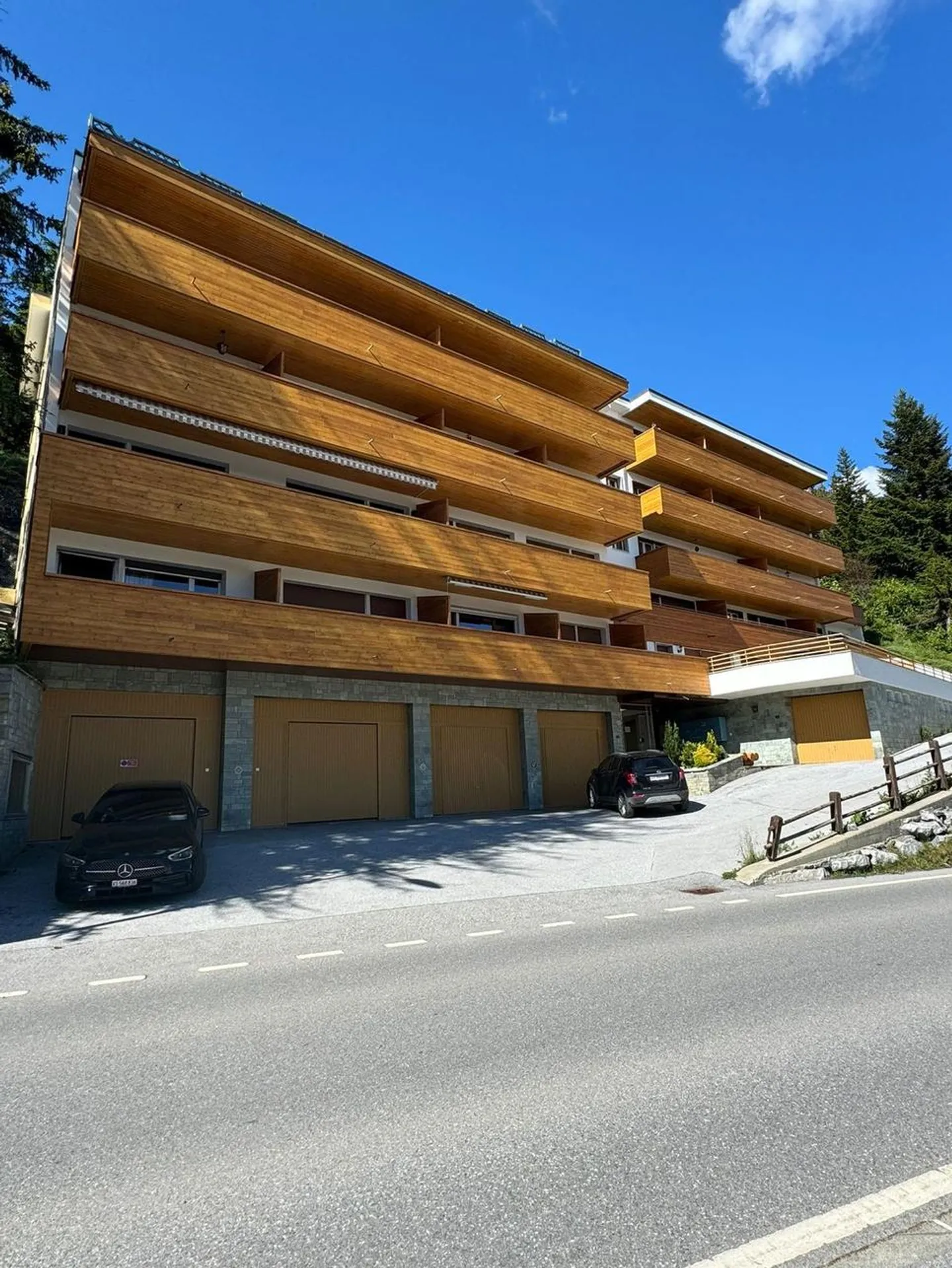 Charming 3.5-Room Apartment Less Than 10 Minutes' Walk from the Center of Crans / Ref. 1007-676 - Photo 11 of 12