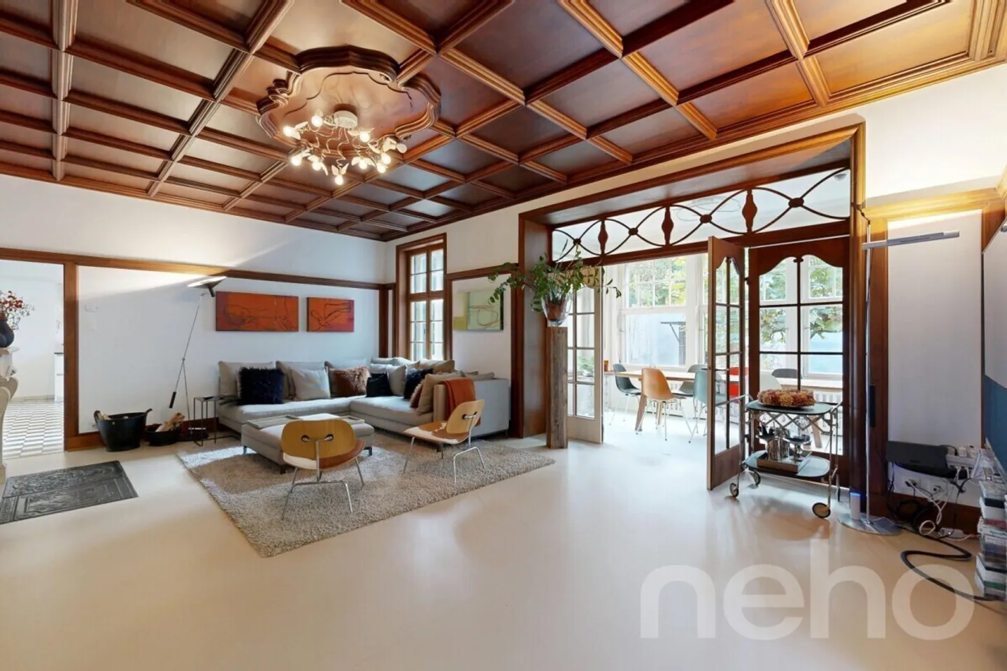 Spacious 6-room apartment with historic charm (in building rights) - Photo 4 of 13