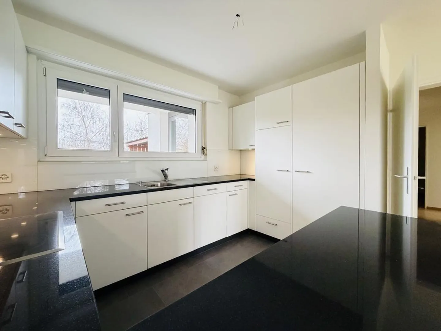 Appartamento attraente e ristrutturato in una posizione tranquilla e centrale - Foto 2 di 12