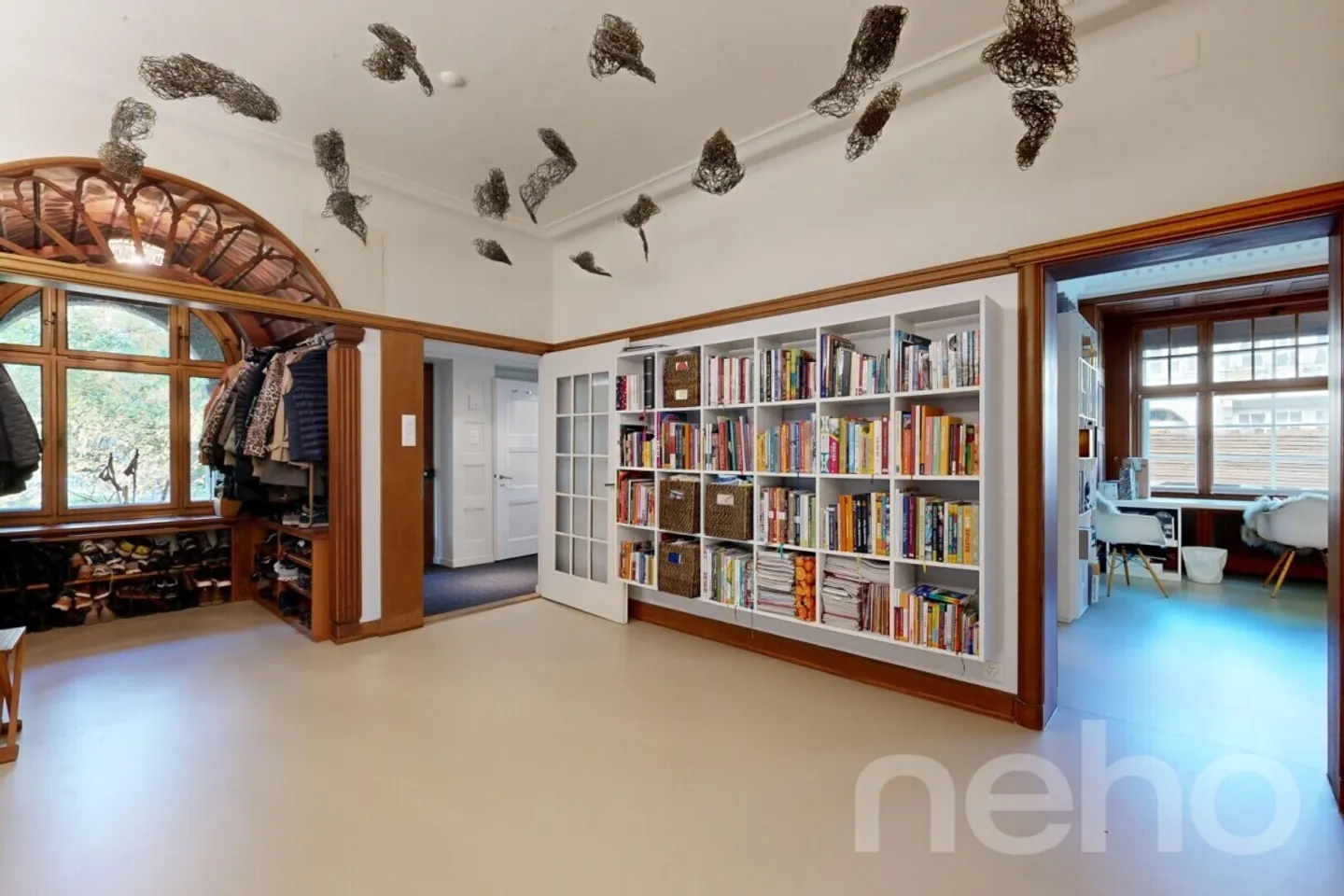 Spacious 6-room apartment with historic charm (in building rights) - Photo 7 of 13