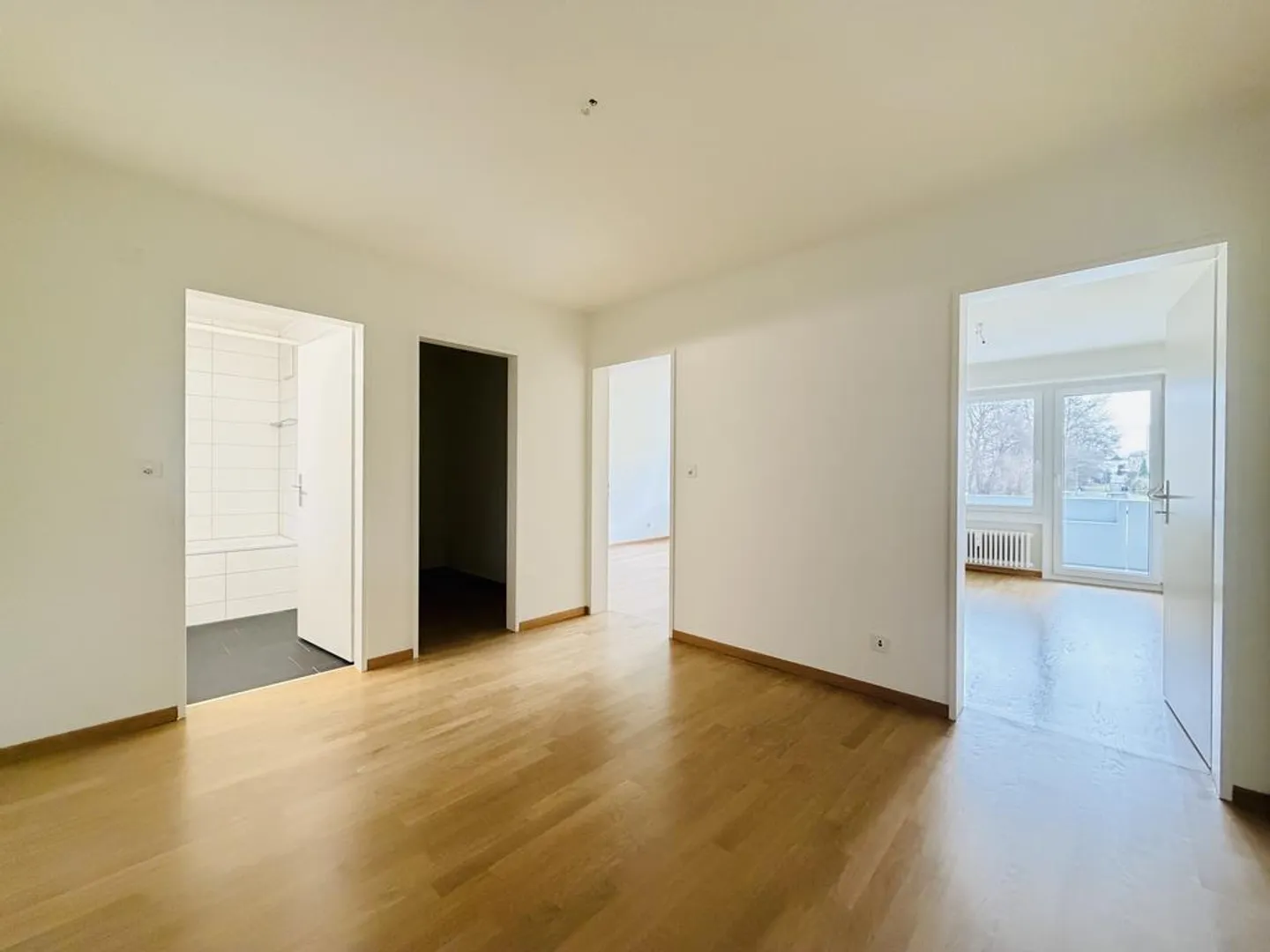 Appartamento attraente e ristrutturato in una posizione tranquilla e centrale - Foto 6 di 12