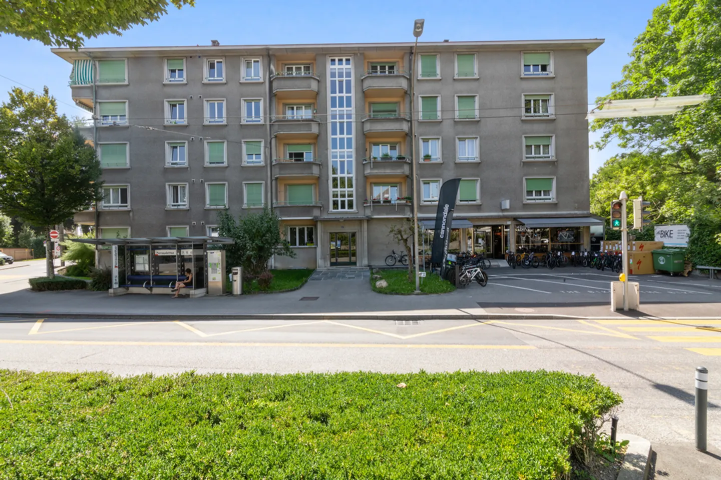 1-room apartment - Photo 1 of 2