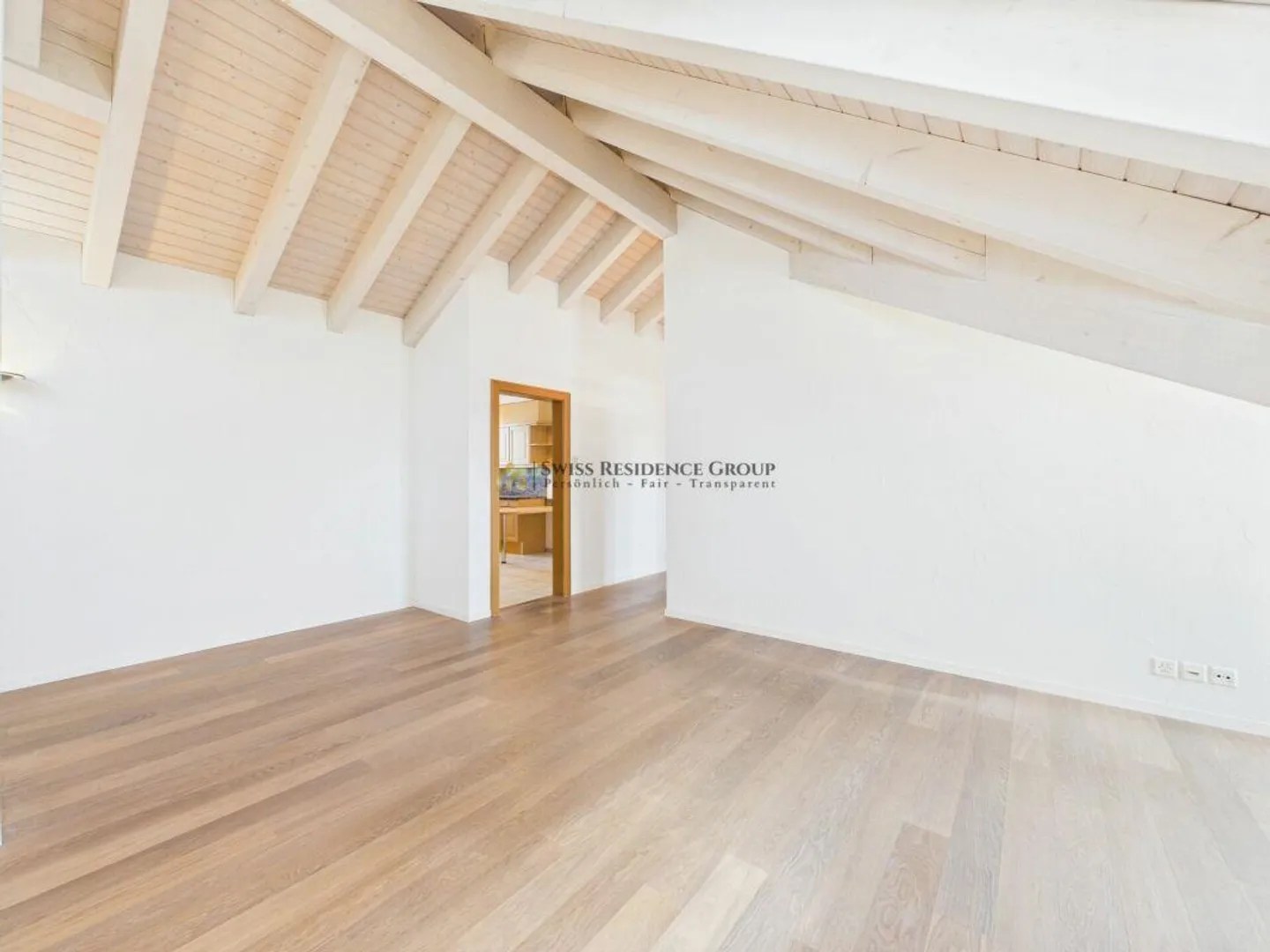 Plus d'espace pour l'épanouissement : Élégant appartement de 5,5 pièces plein de lumière, d'élégance et de tranquillité - Photo 5 sur 13