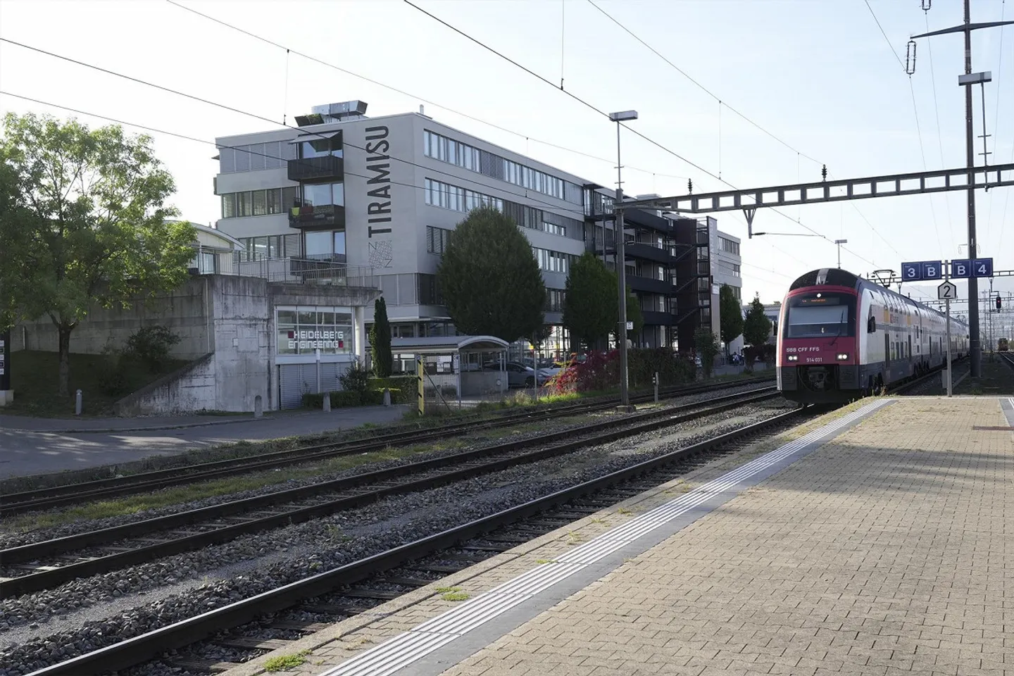 Vivere in città direttamente presso la stazione di Regensdorf-Watt - Foto 1 di 9