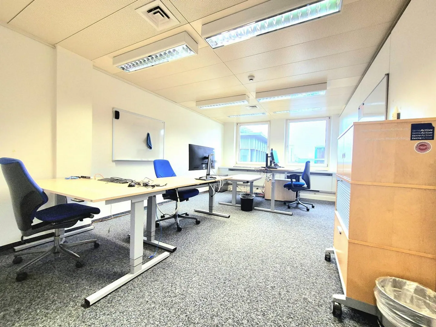 Central and spacious - Photo 2 of 7