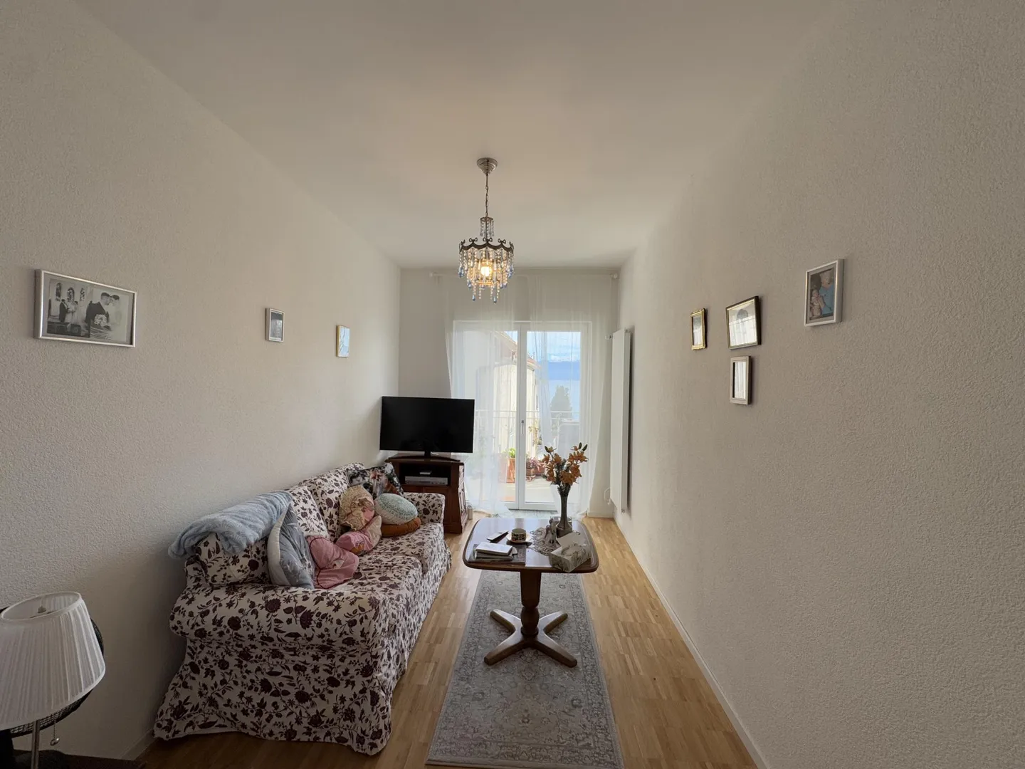 Appartamento ristrutturato a Rolle - Foto 3 di 4