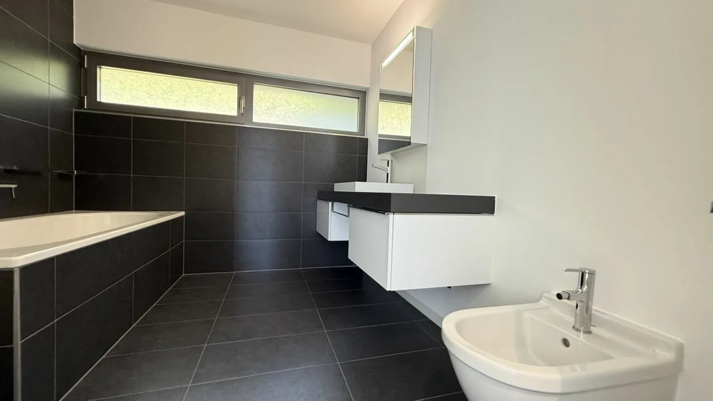 Prächtige 4.5-Zimmer-Wohnung + Studio in Contra - Foto 17 von 20