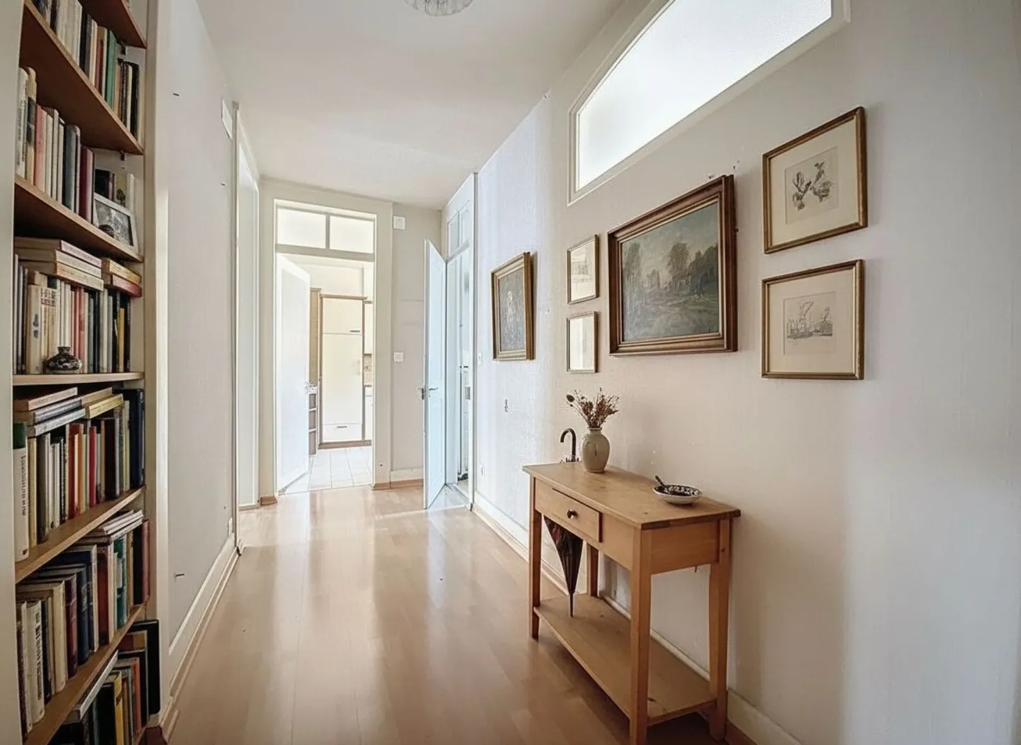 THROUGH BUILDING, 4 APARTMENTS, 1 BUSINESS AND 1 RESTAURANT - Photo 6 of 23