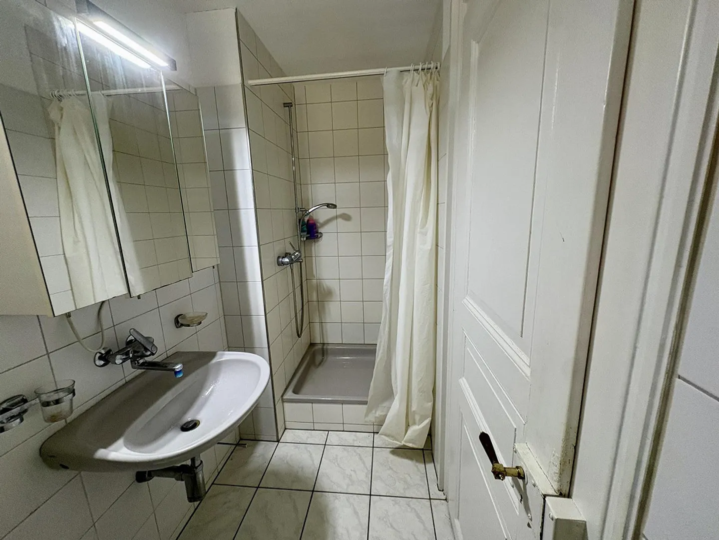 1.5 Room Apartment with Mountain View - Photo 4 of 4