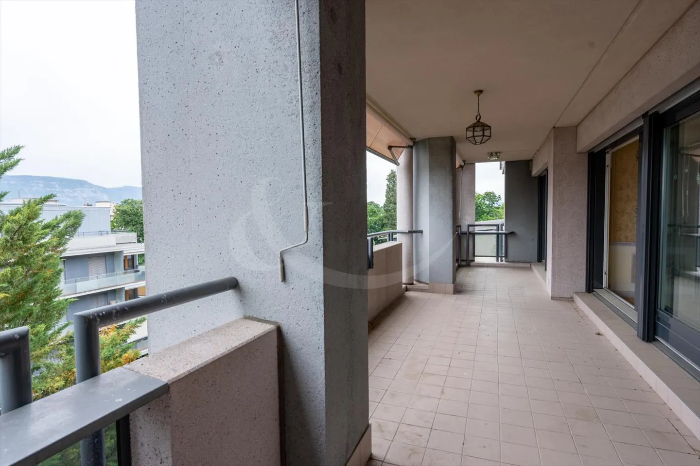 Apartment to renovate in a high-end condominium in Petit-Saconnex - Photo 5 of 10