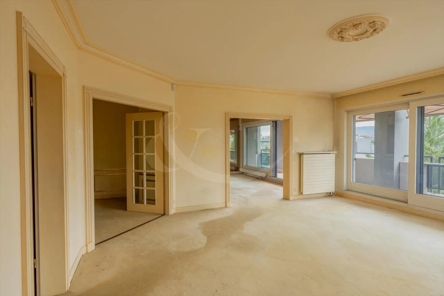 Apartment to renovate in a high-end condominium in Petit-Saconnex - Photo 6 of 10