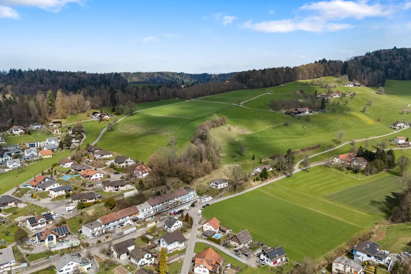 Vivere idilliaco con molta privacy e 2944 m2 di terreno - Foto 2 di 11