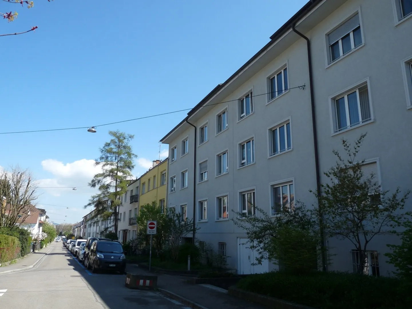 Beautiful living on the edge of the city - Photo 1 of 9
