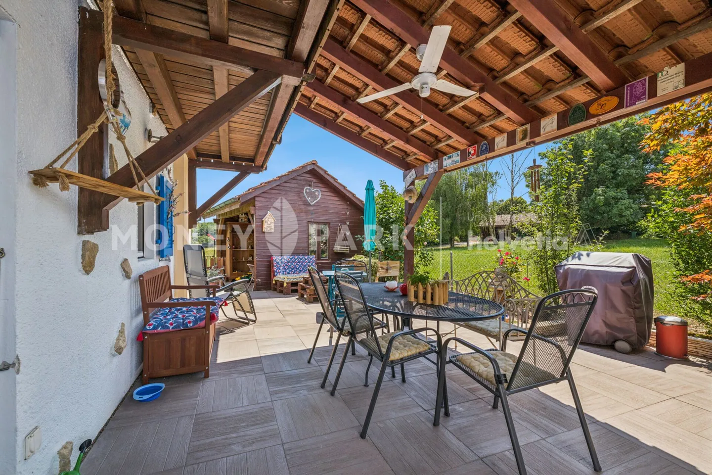 Individual villa with independent 2.5-room apartment - Photo 3 of 15