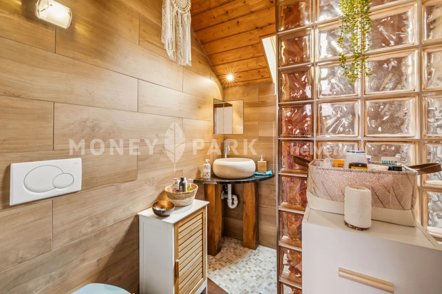 Individual villa with independent 2.5-room apartment - Photo 7 of 15