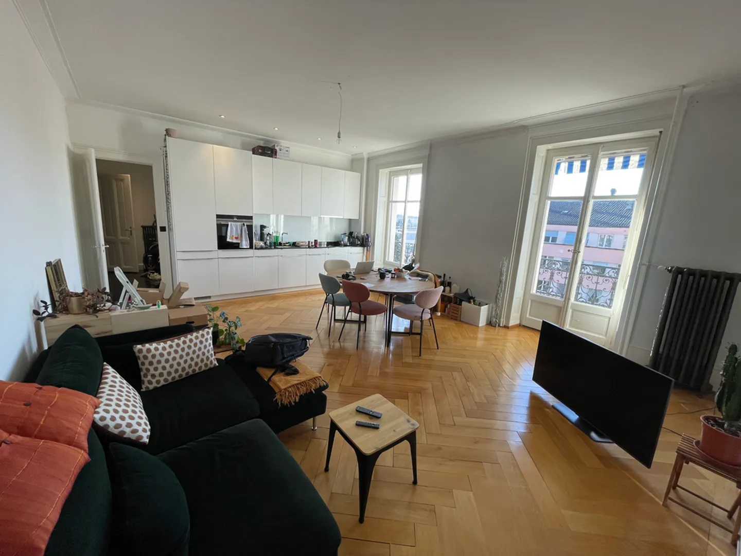 Bright 3.5-Room Apartment - Photo 3 of 8