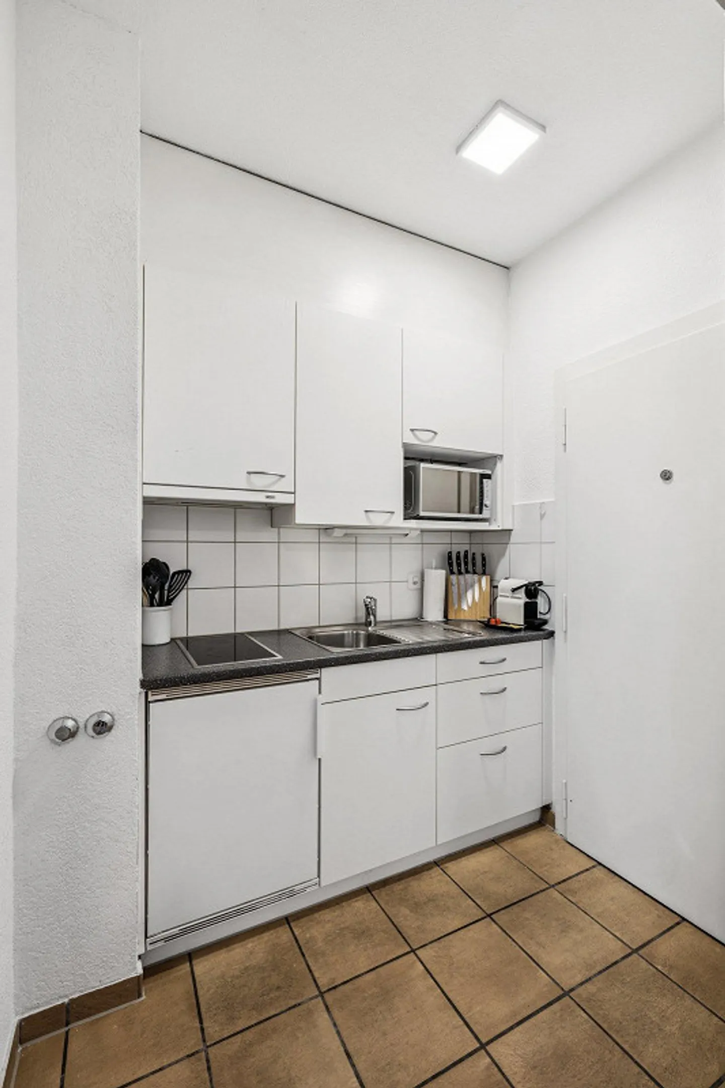 Möblierte 1.5-Zimmer-Wohnung mit Service im Zentrum Biel/Bienne - Foto 6 von 11