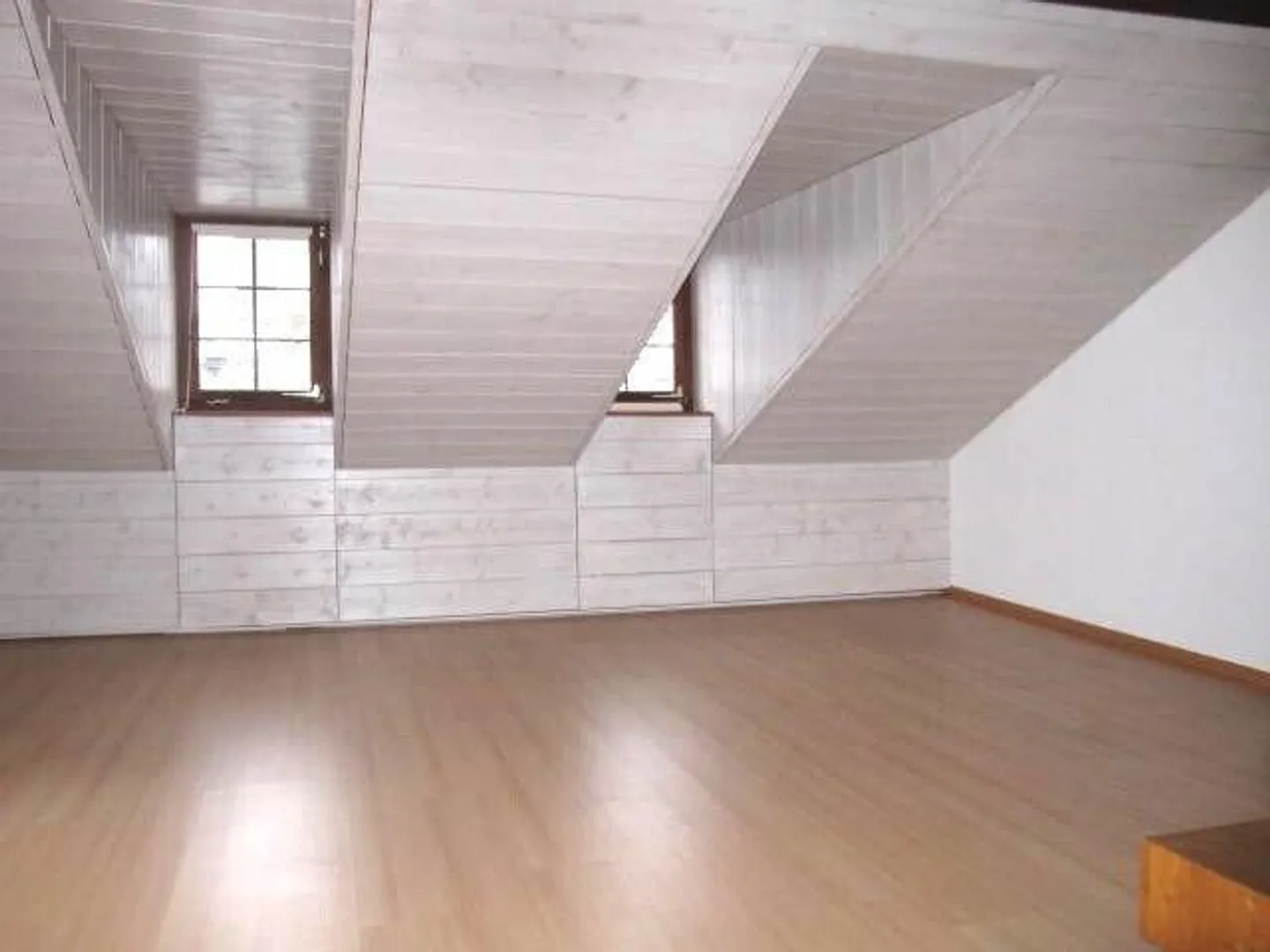 Charmante Dachwohnung im Klosterviertel - Foto 3 von 3