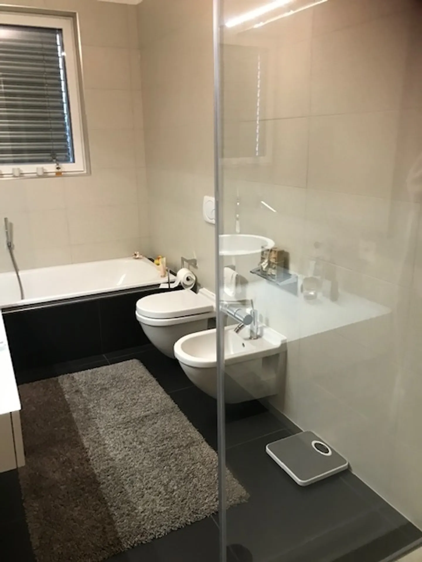 Appartement de 4 pièces - Photo 2 sur 2