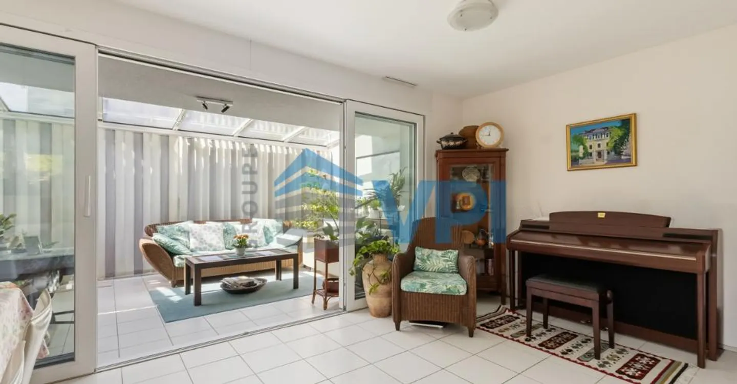 Incantevole villa familiare di 5,5 stanze nel cuore di Meyrin - Foto 4 di 12