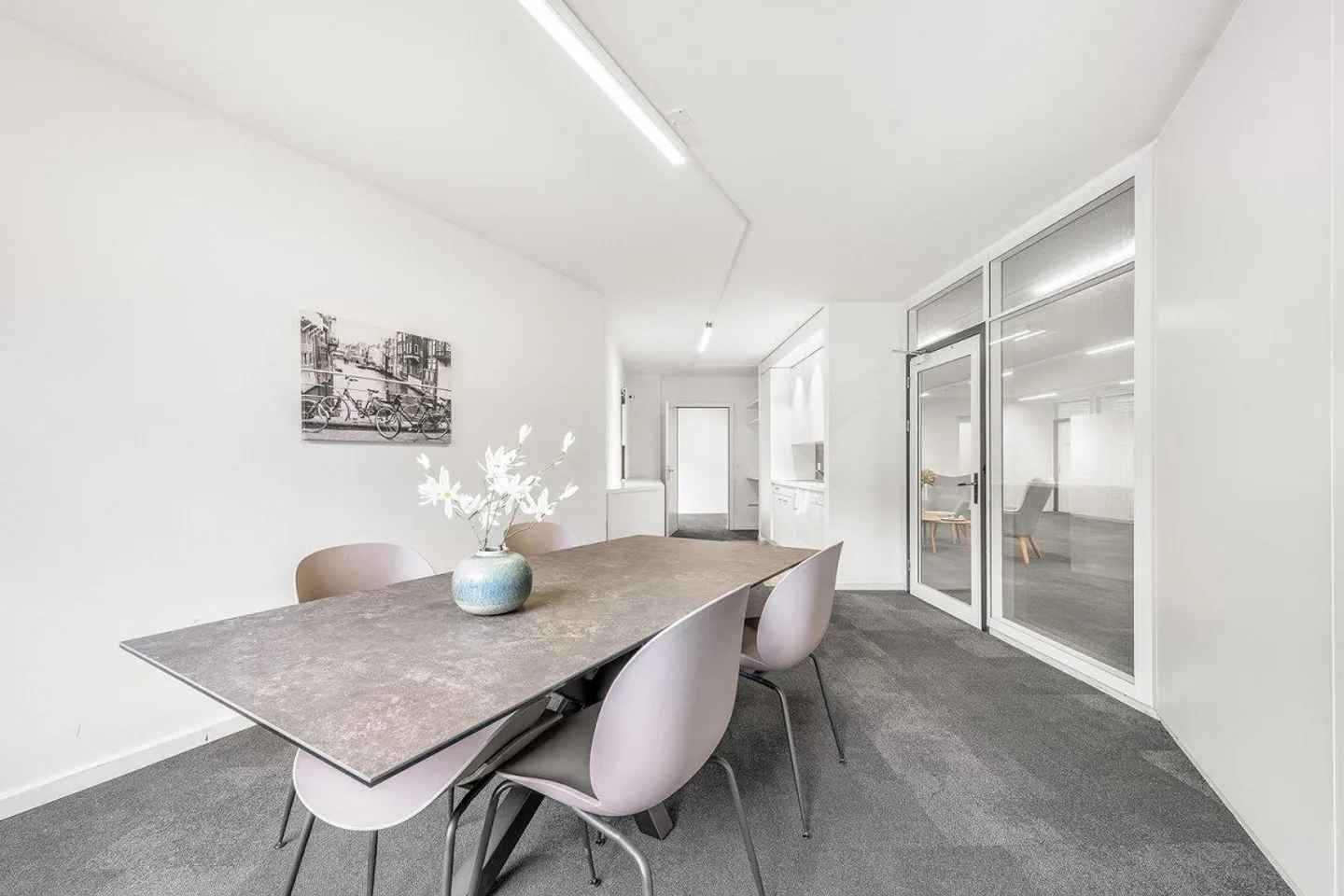 Grand espace commercial/de bureau de 268 m2 à louer à Urdorf - Photo 6 sur 8