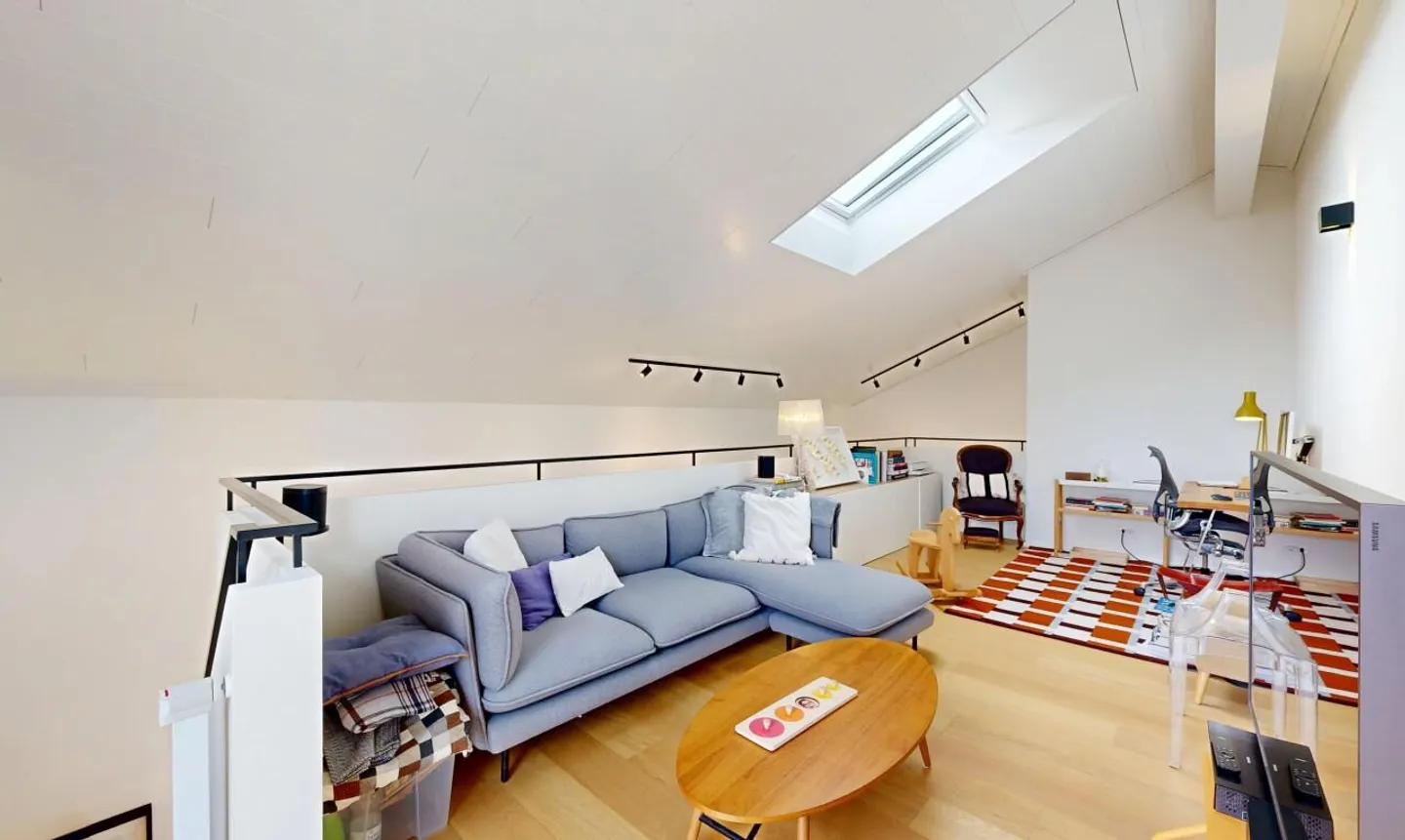 HELLER MODERNER DUPLEX, M1 UND EPFL NUR WENIGE SCHRITTE ENTFERNT - Foto 10 von 11