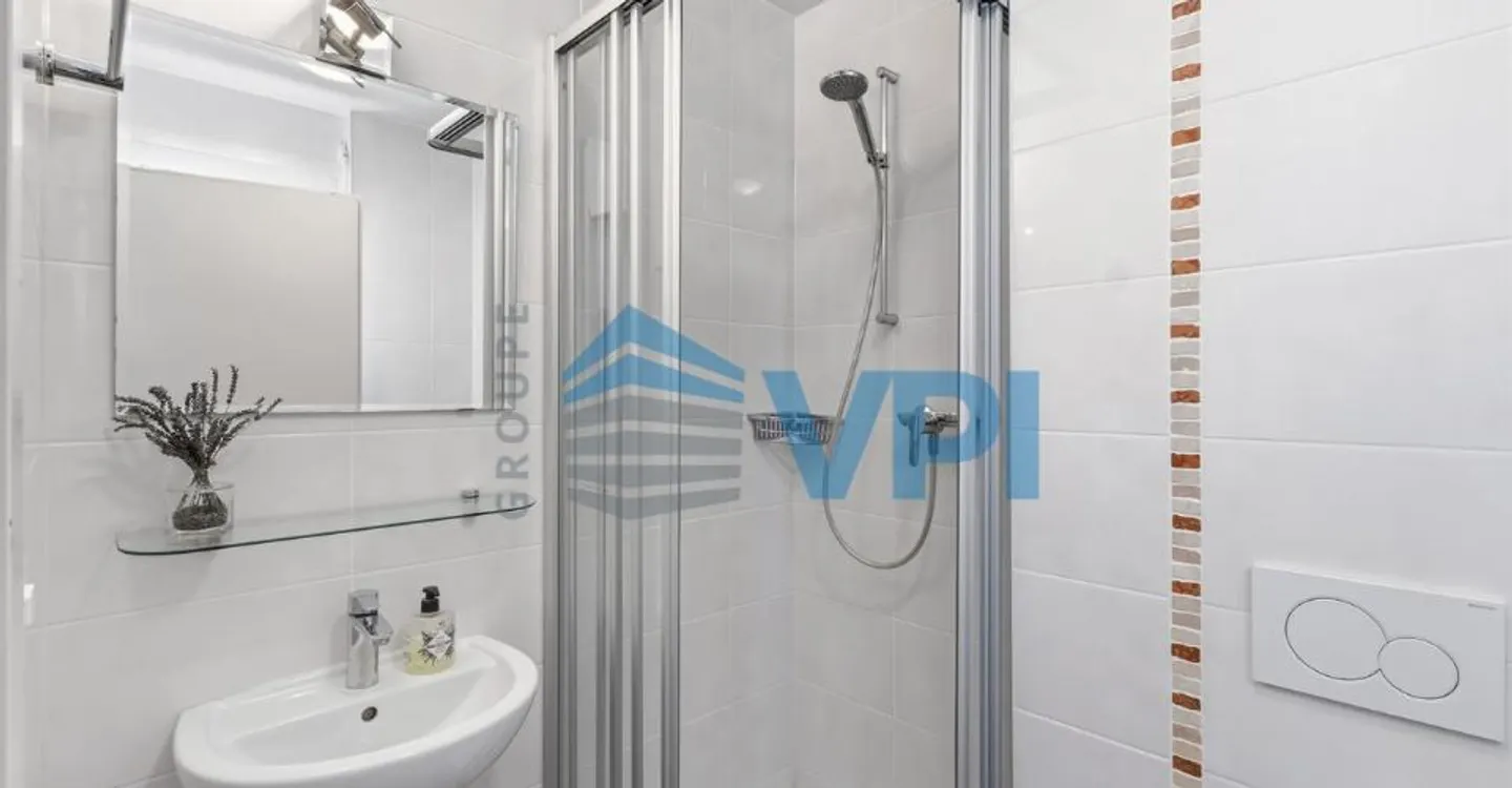 Incantevole villa familiare di 5,5 stanze nel cuore di Meyrin - Foto 11 di 12