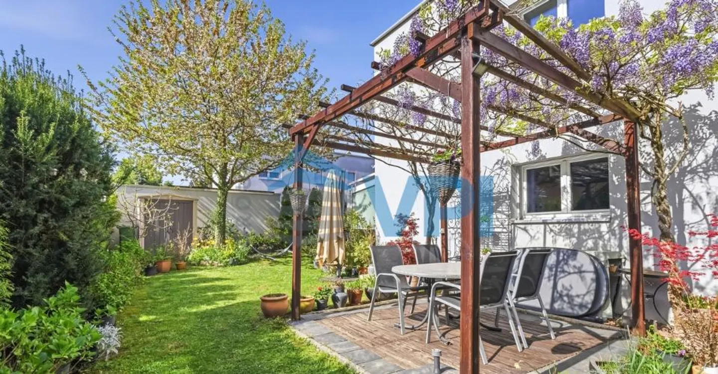 Incantevole villa familiare di 5,5 stanze nel cuore di Meyrin - Foto 8 di 12