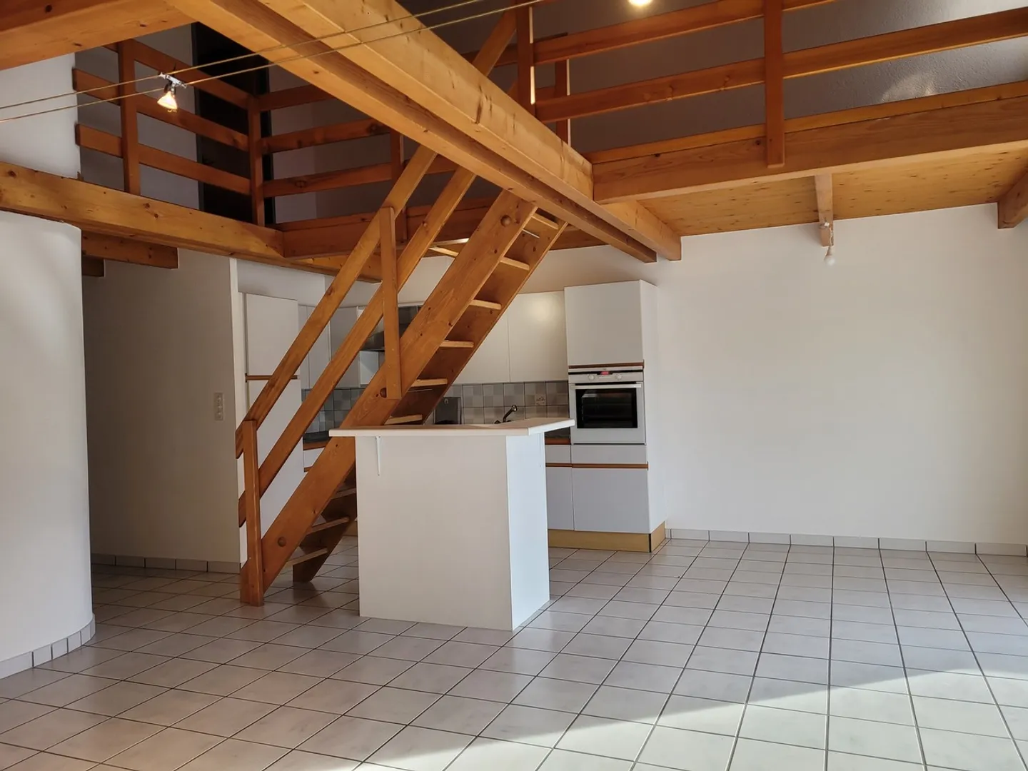 Charmantes Duplex mit Balkon - Foto 1 von 8