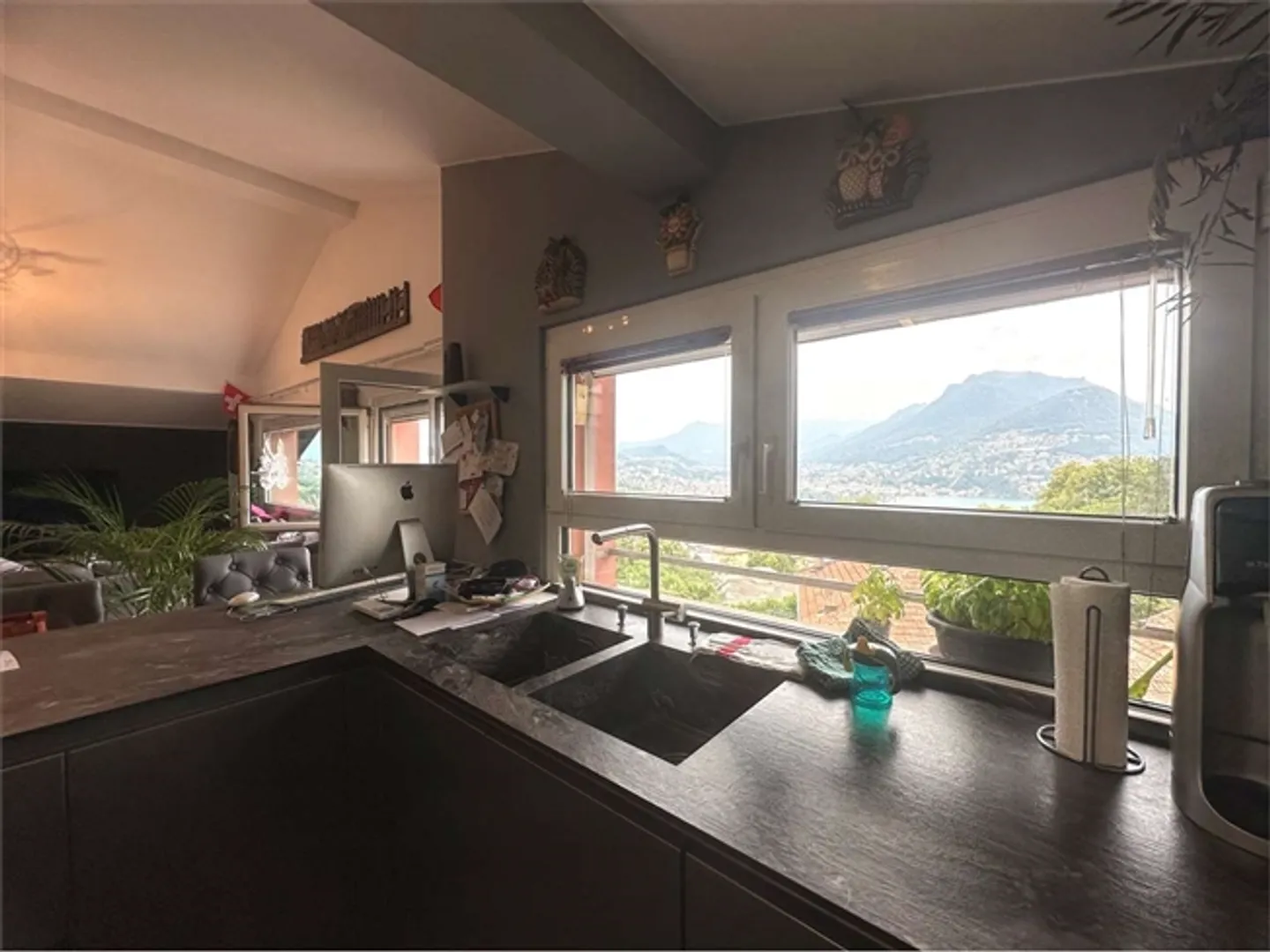 AMPIO E LUMINOSO PENTHOUSE DI 150 MQ. VISTA LAGO - Foto 8 di 20