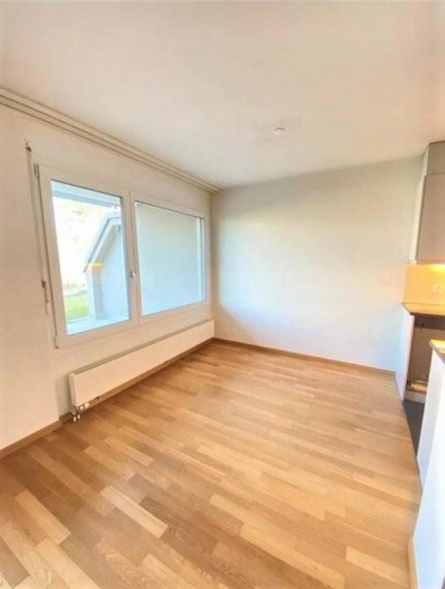 Spacious Maisonette Apartment with Green Patio - Photo 5 of 12