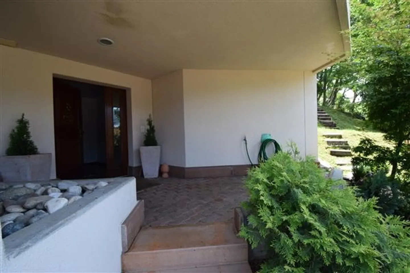 Bissone: Casa bifamiliare con 7 camere - Foto 4 di 4