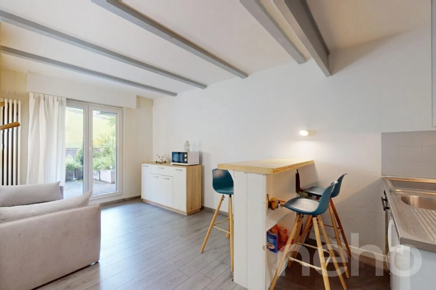 Studio ristrutturato esclusivo con terrazza a livello del suolo - Foto 5 di 13