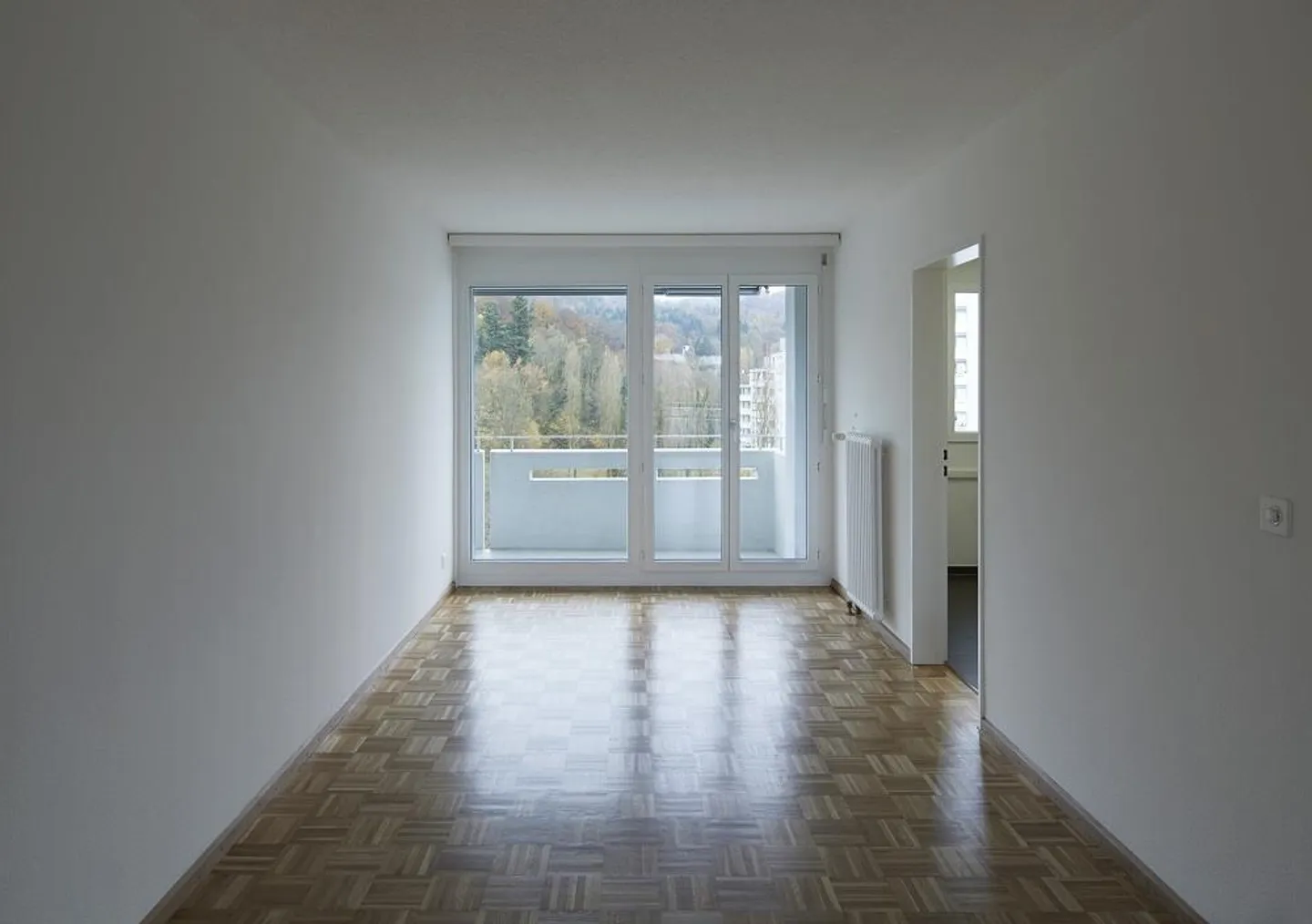 Apartment with a view of greenery! - Photo 6 of 9