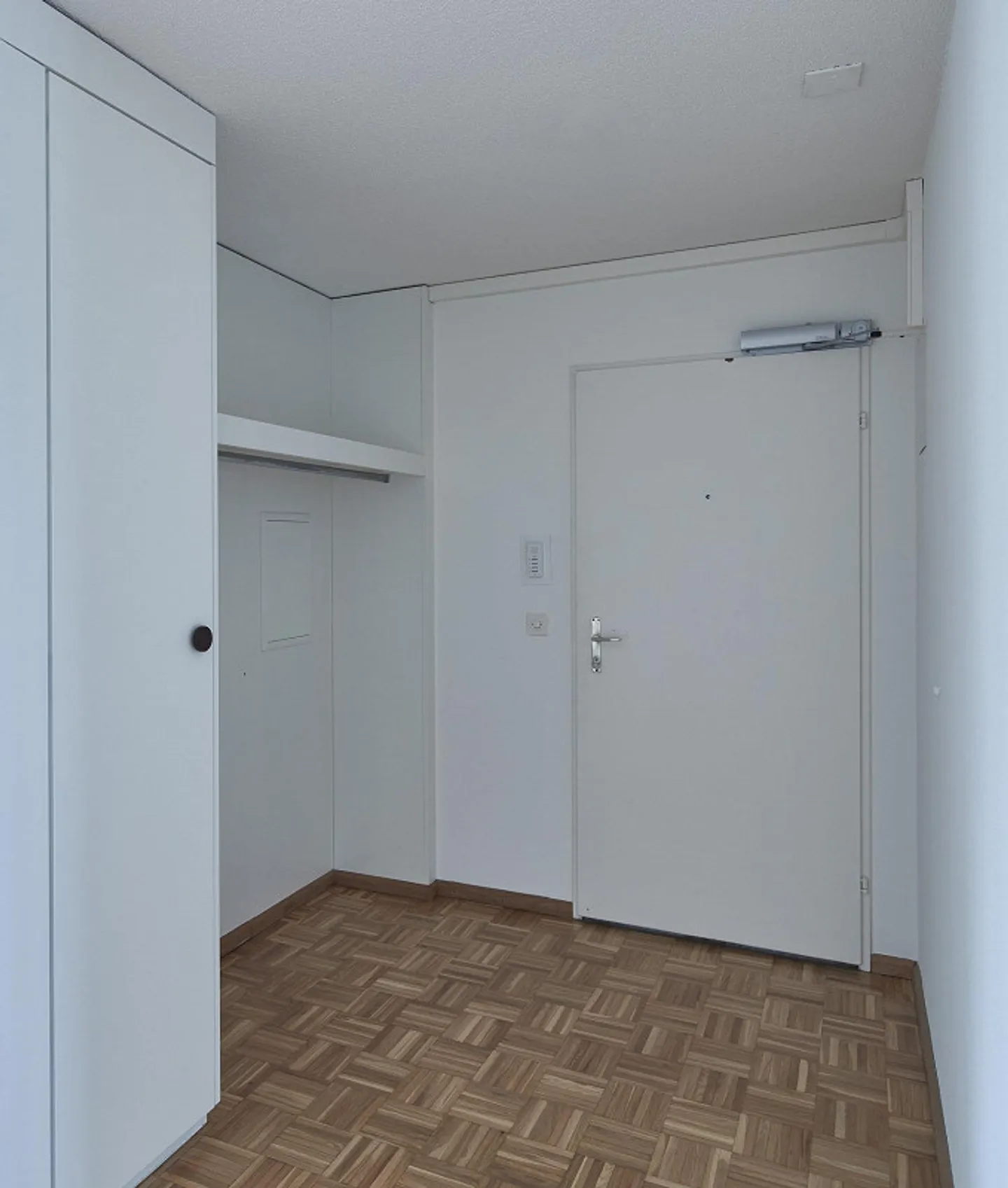 Apartment with a view of greenery! - Photo 7 of 9