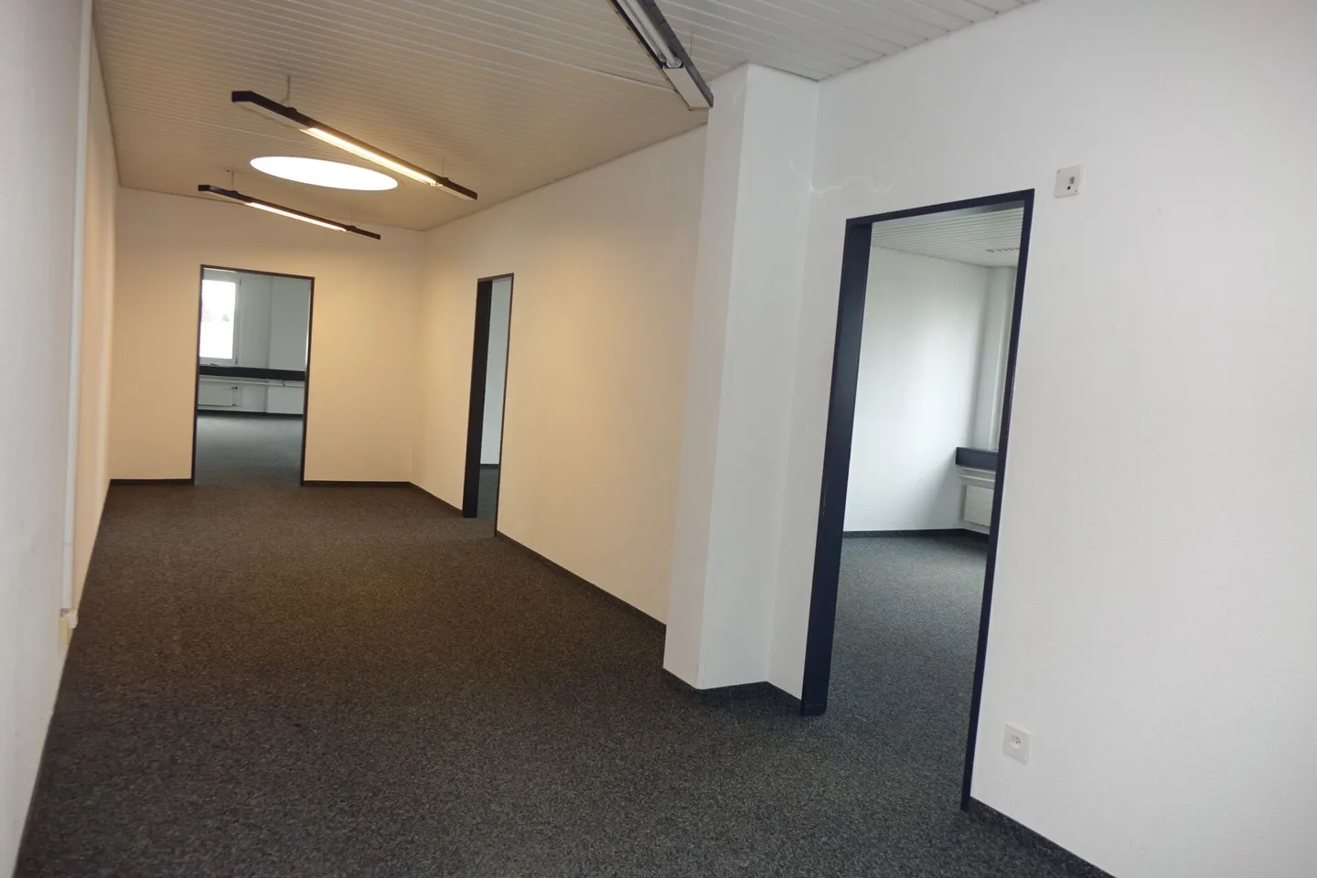 Flexible Gewerbefläche mit Terrasse - Foto 7 von 22