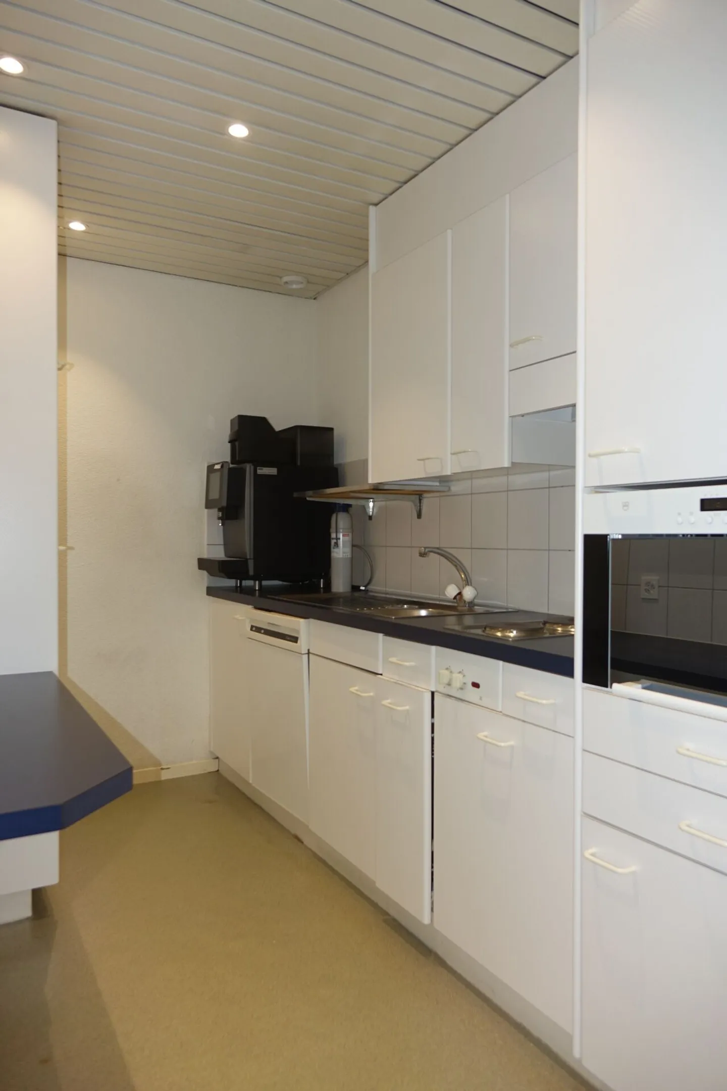 Flexible Gewerbefläche mit Terrasse - Foto 16 von 22