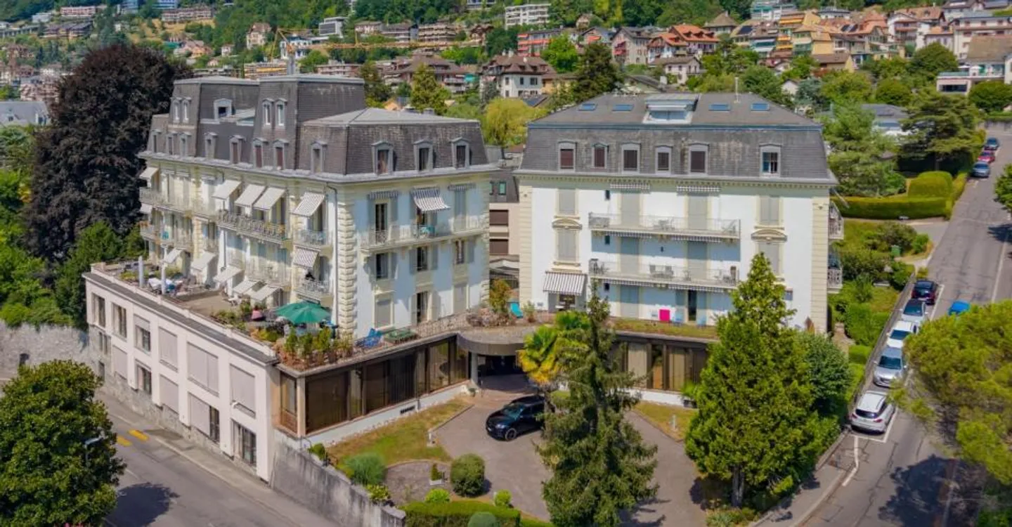 Charaktervolles Penthouse mit außergewöhnlichem Panorama - Foto 2 von 8