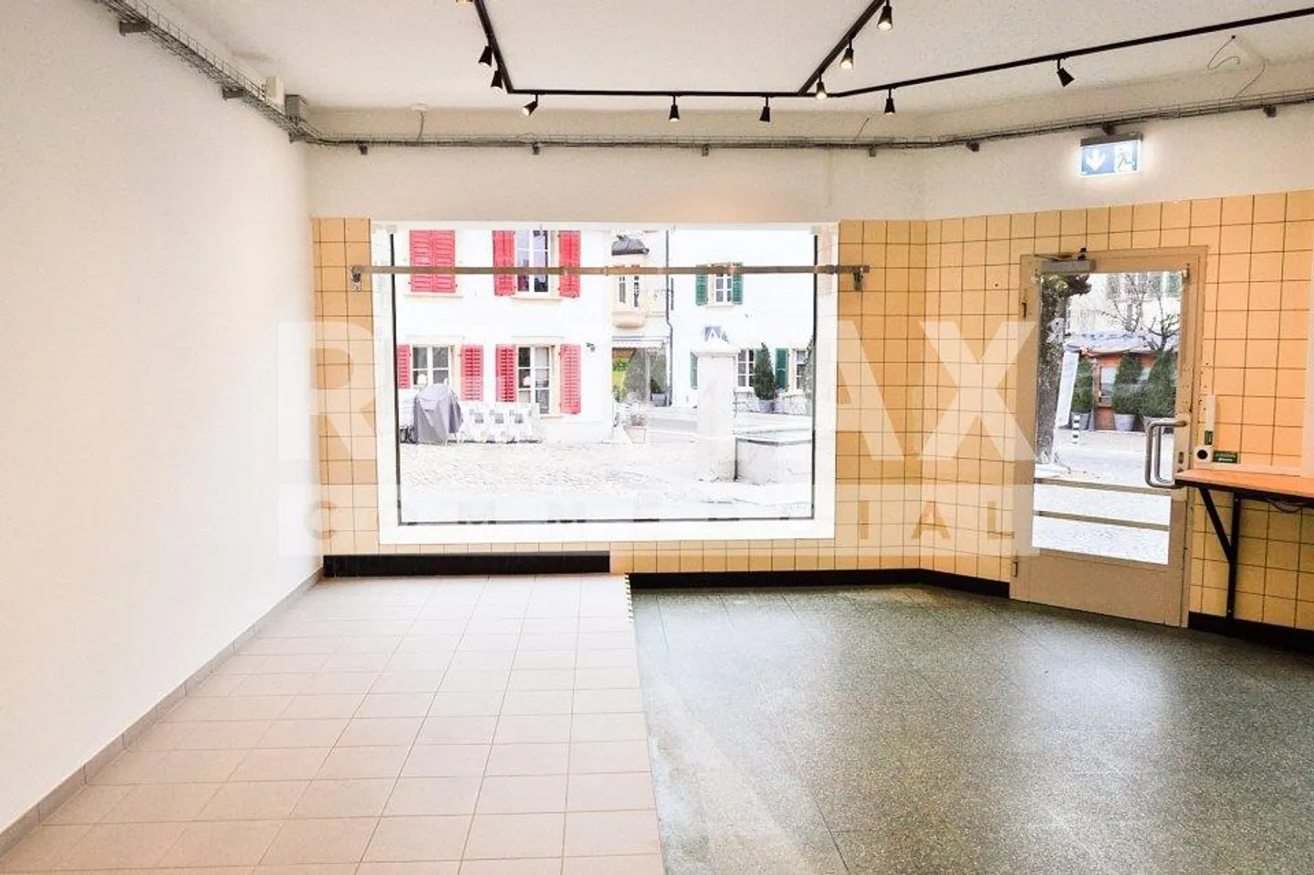 Espace d'exposition, local ou bureau - Photo 3 sur 9
