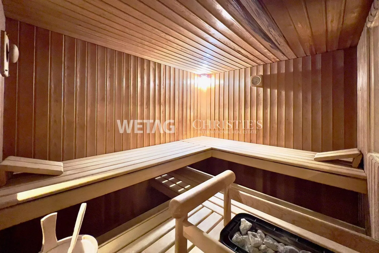 Appartement moderne et pratique avec terrasse couverte à vendre à Ascona - Photo 7 sur 12