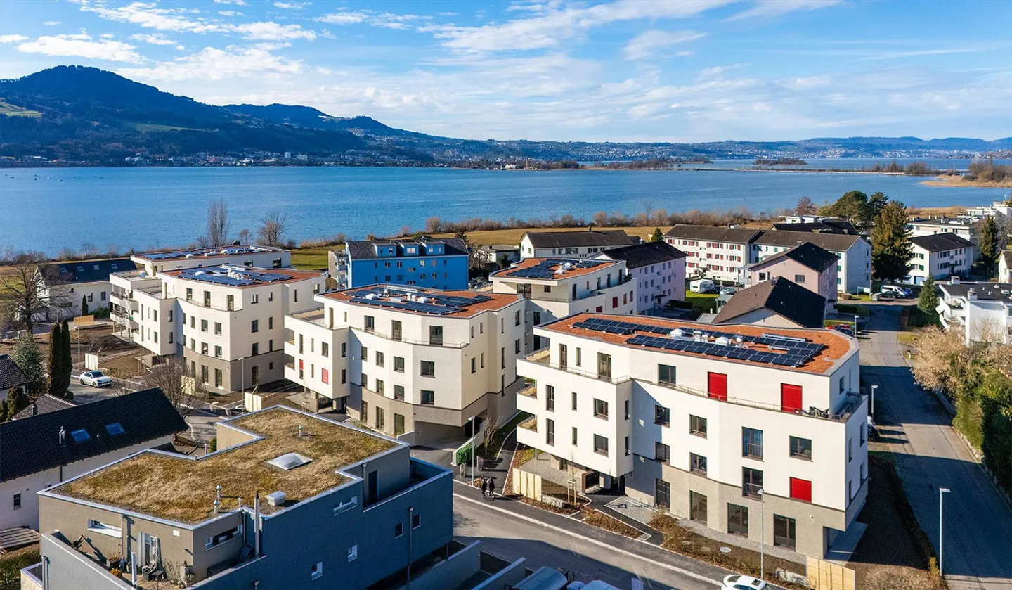 Neubauwohnung an traumhafter Lage direkt am Seeufer in Rapperswil-Jona - Foto 1 von 5