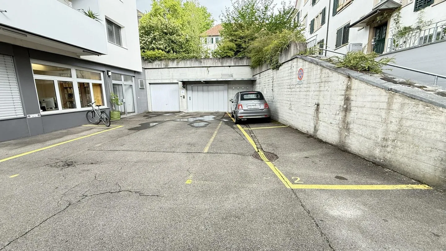 Posti auto all'aperto / Posti in garage - Foto 1 di 3