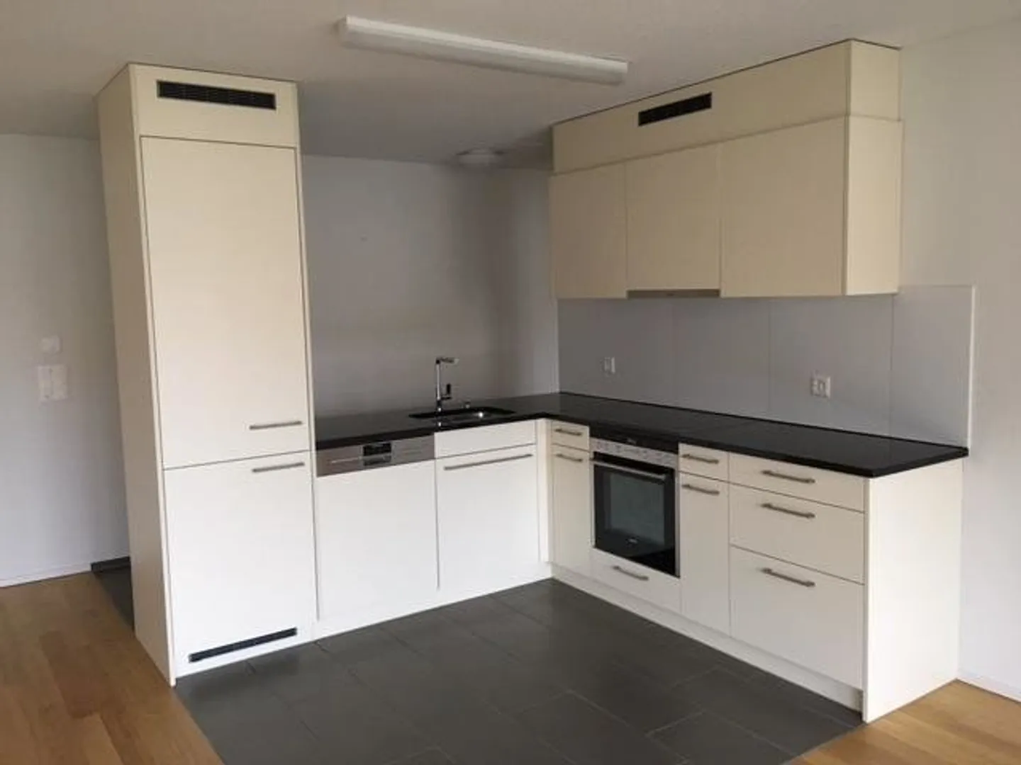 Modernes 2.5-Zimmer-Apartment - Foto 4 von 9
