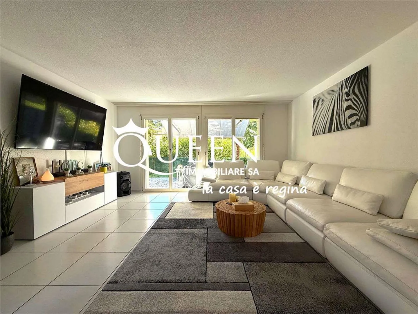 Caslano: semi-detached villa, 5.5 rooms, 133 sqm, garden, beach - Photo 2 of 13