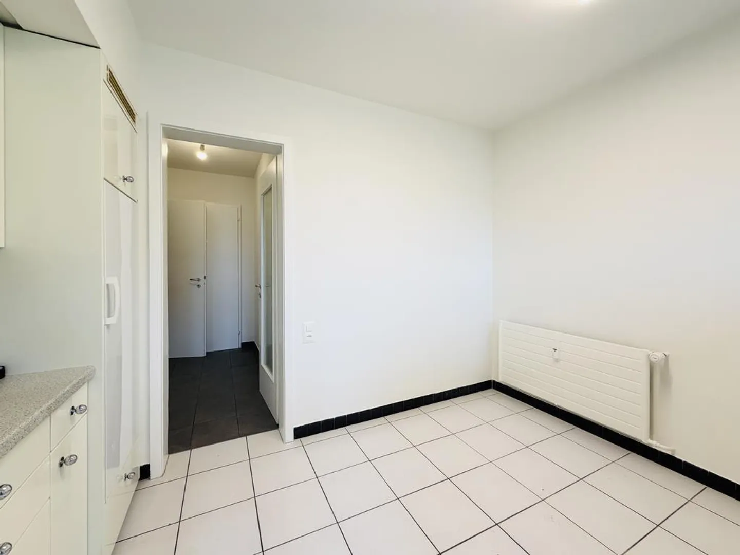 Attractive, bright and well-kept apartment - Living in the vibrant Klybeck - Photo 3 of 11