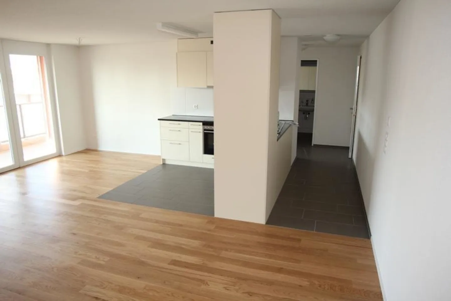 Modernes 2.5-Zimmer-Apartment - Foto 8 von 9