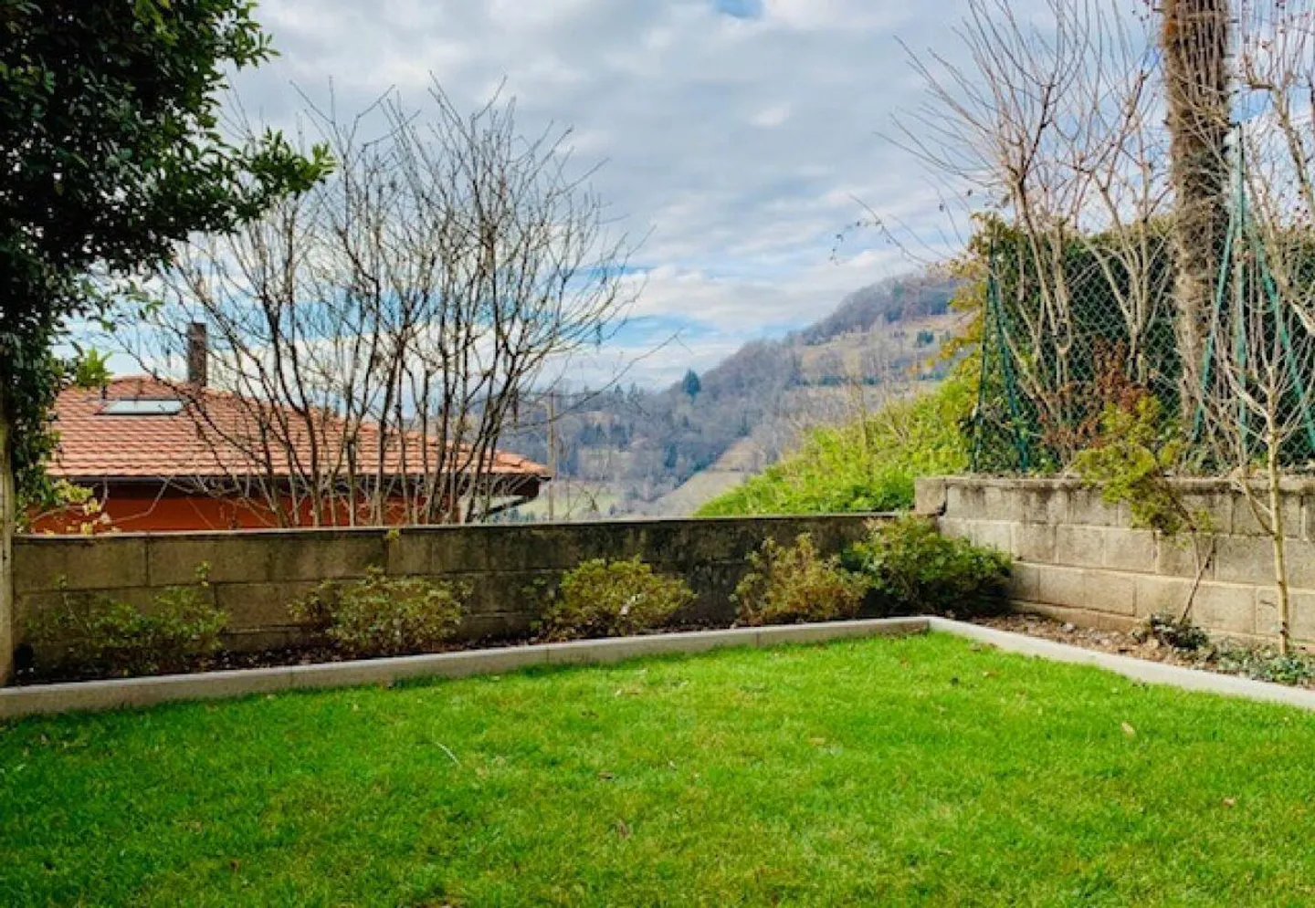 Juwelhaus mit 4,5 Zimmern in der Natur - Foto 1 von 27